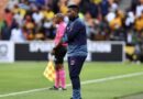 UKhenyeza ubuyile kuPSL, uthatha enye yemidlalo edumako
